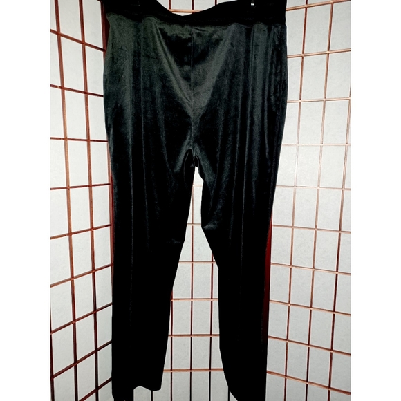 Calvin Klein Plus Size Stretch Velour High-Rise Wide Leg Drawstring Pants - Picture 11 of 16